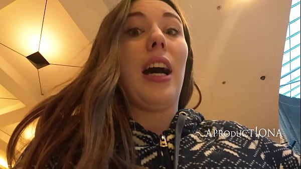 Aleya Sun Wetting Jeans in the Shopping Mall