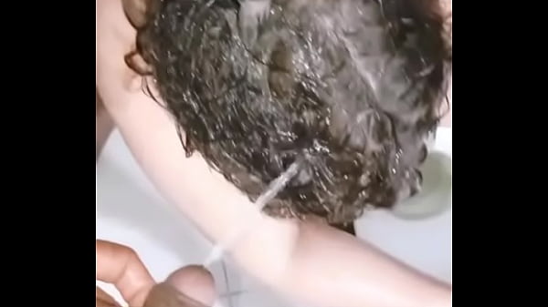 Descobrir traição da minha esposa, tratei ela feito uma puta da lama, vaso sanitário