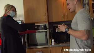 Horny guy seducted blonde executor