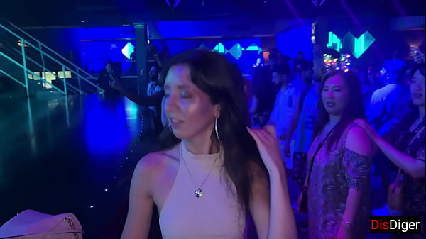 Horny girl agreed to sex in a nightclub in the toilet