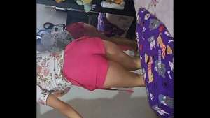 Young girl with perfect ass tries a thick cock in her ass for the first time ( CASERO REAL)