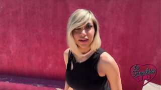 lisa superbe milf adore le sexe et la bite