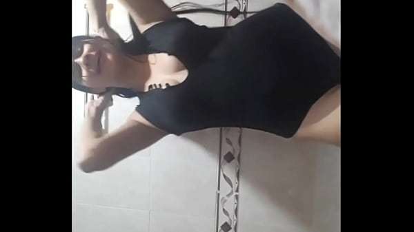 Truth or Dare with a roommate who ended up with her pussy filled with creampie ( CASERO REAL)