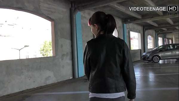 cute 18 years Luna does her first porn casting