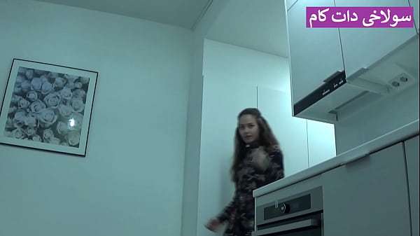 فیلم سکس ایرانی خفن که دختره با ساک زدن حسابی کیر دوست پسرشو راست میکنه و روش میشینه واسه سکس