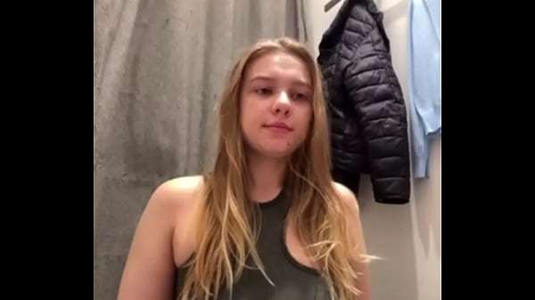 Fingering in public so hot