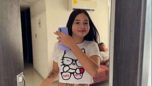 Mi vecino se aprovecha que mi estupido marido se duerme para entrar a mi casa y tener la mejor follada de nuestras vidas.