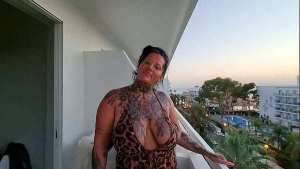 URLAUBSFICK! Andy-Star fickt Ashley-Cumstar AUF MALLORCA in S ́ARENAL