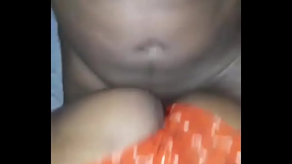 AQUELA PUTARIA FUDENDO A GORDINHA NA PELE , ER AMIGA FILMANDO TUDO