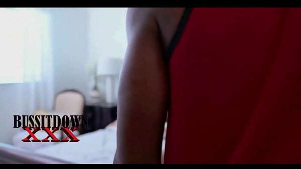 EBONY MILF GETS BANGED OUT BY TWO DICKS