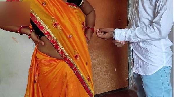 Flat ke paise KAM karne ke liye bhabhi jii ne apni chut Di