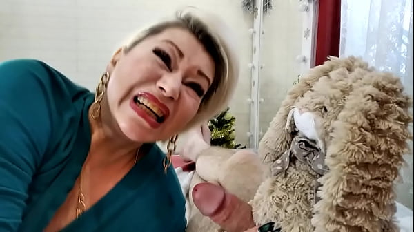 If the plush bunnies also had a dick…))