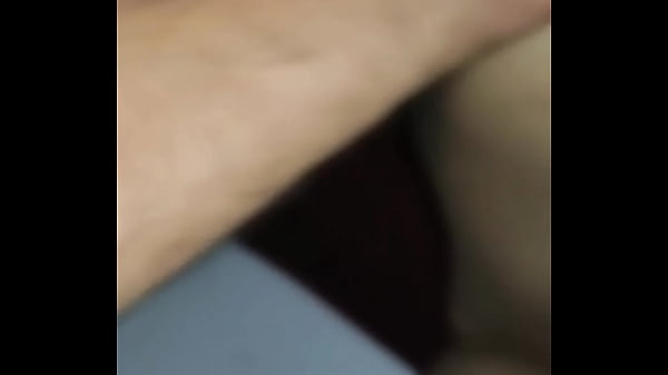 Morena casada puta arromba o seu CÚ guloso com comedor e corno assiste tudo
