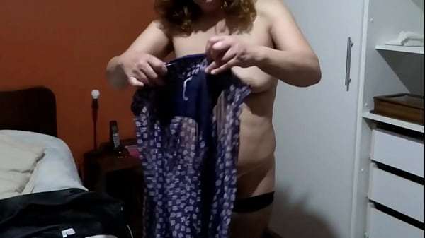 Real cuckold husband, my wife dresses to go to the motel with her boss.