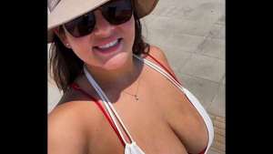BBW Babe Flaunts Her Curves at the Public Beach – JOI