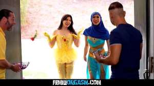 FamilyOrgasm – Cool Ste Fathers Receive their Princess Stepdaughters on Halloween, Keira Croft, Penelope Woods, Jack Vegas, Calvin Hardy