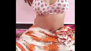 indian hot girl show boobs and vagina full romance sexy hindi voice video