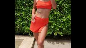 Orange bikini flashing – sexy public vibes