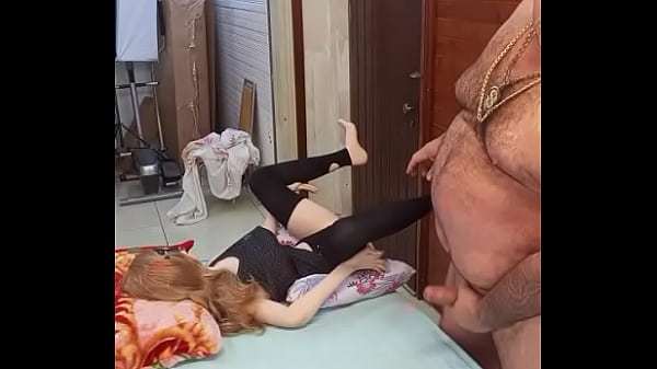 NOVINHA SO GOZA ASSIM NESSA POSICAO MUINTO SEXO