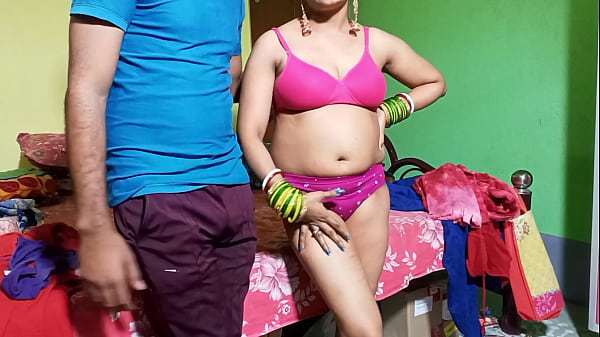 पेन्टी बेचने आयी हॉट सेक्सी लड़की साथ चुदाई किया | रियल हिंदी पोर्न वीडियो