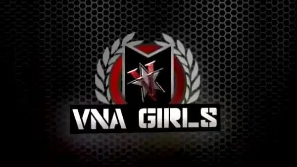 Big Ass Sara Jay Inserts A Big Dildo Deep Inside Her Mature Twat!