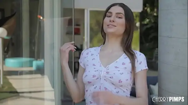 Kamryn Jayde loves with her big tits teasing before a romantic hardcore tryst!