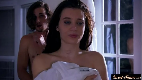 Bigbooty stepmom fucked from behind