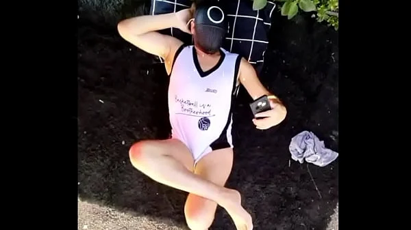 フェチスターbad wolf28がポルノサイトで公開カメラを使った本物のエロショーを制作