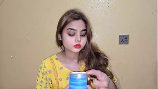 Pakistani Desi beautiful Stepmom Giving Handjob