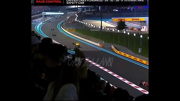 Putinha britânica sendo botada na chapa por holandês safado