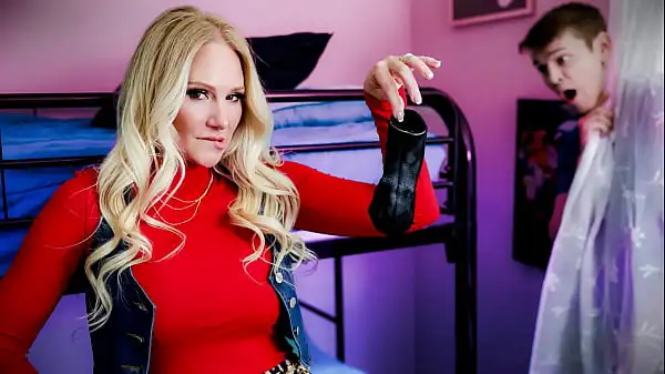 You Busted Me Gooning Stepmom, So I Slipped I Your Poon – Alexis Malone, Sage Roux