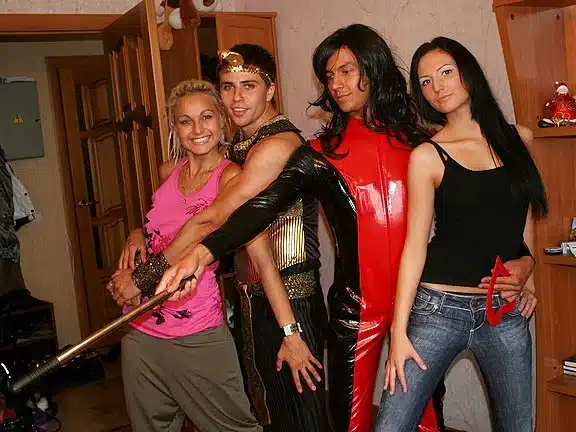 Blonde gparty girl in couple porn