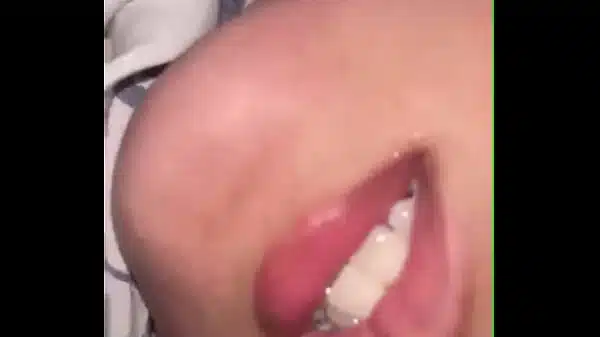 bokep indonesia tante minta pijit badanya pegel