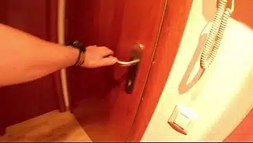 CASTING PORNO: Una webcamer me pidio grabar su primer video porno y acabo sacandome un lechero