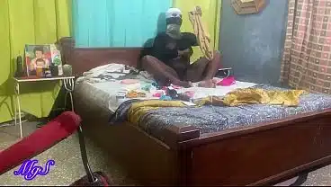 Clit sucker vibrator orgasm (using my sex toy till I orgasm)