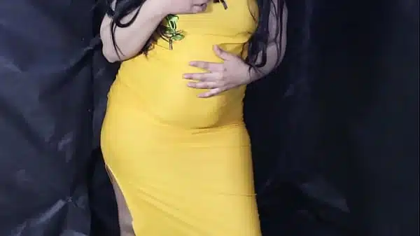 انا عايزة ززوبر كبير يدخل فى كسى ويدخل فى كس صحبتى سكس مصري جديد