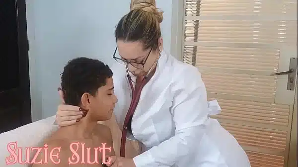 Doutora Coroa Tarada Suzie Deu Seu Remedinho Para Sarar Seu Jovem 18 Paciente Erick (VIDEO COMPLETO NO RED)