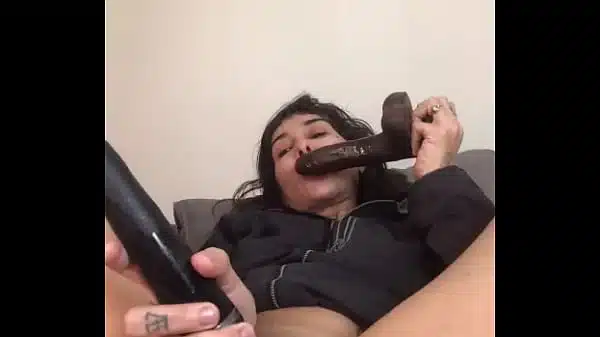 free pv French Cutie Huge Dildos Anal And Squirt in private show