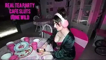 Fucked In Real British CAFE!