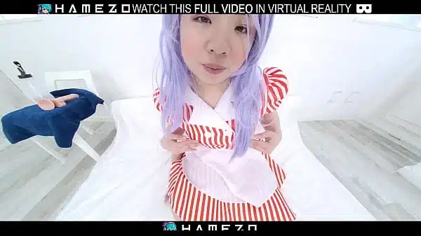 Horny Japanese chubby babe Noa Ogawa plays with a sex toy,in VR.