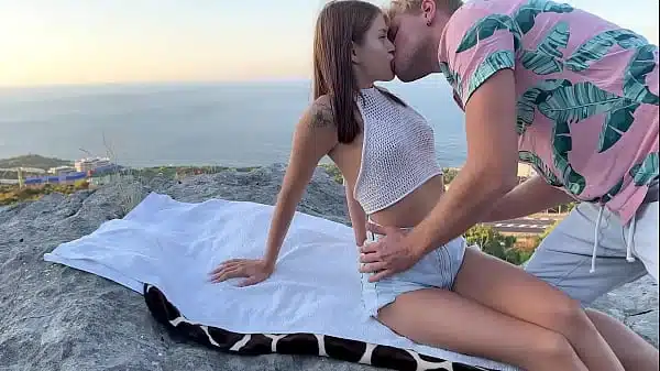 “I Completed Her Wish – Fuck At Sunset”: I Fucked A Teen Babe Outdoors