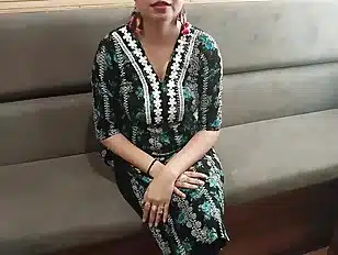 JIJA JI seduced by SAALI&#’S sexy body fucked her pussy and ass Hindi audio