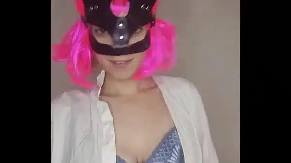 Let my natural tits and kitty mask seduce you as I masturbate