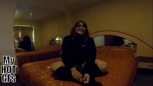 Me follo a una hermosa chubby llamada Mimi.