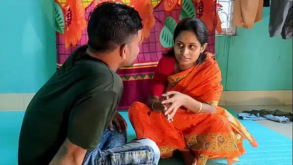 Secret Hidden College Girl Catches Steamy Fuck Play