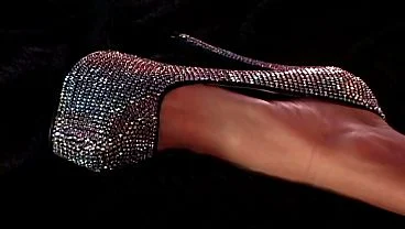 Velvet Noose – Introduction