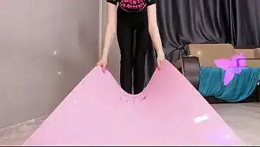 I get a lot of cum in my pussy – After stretching, I suck and ride a dildo!