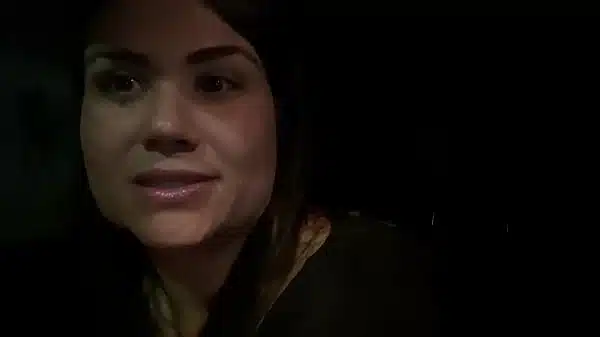 MARIDO CORNO LEVA ESPOSA VADIA PARA FAZER SEXO COM DESCONHECIDO NA RUA – COMPLETO NO RED