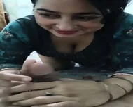 Mature paki aunty enjoying with neighbour boy