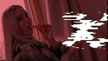 Venera Maxima Shows Her Frivolous Side